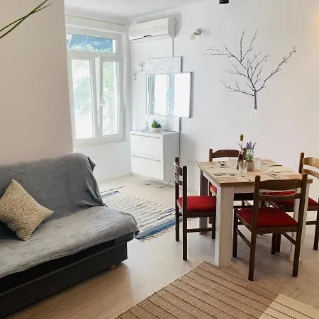 Flora's Garden Apartment Korčula